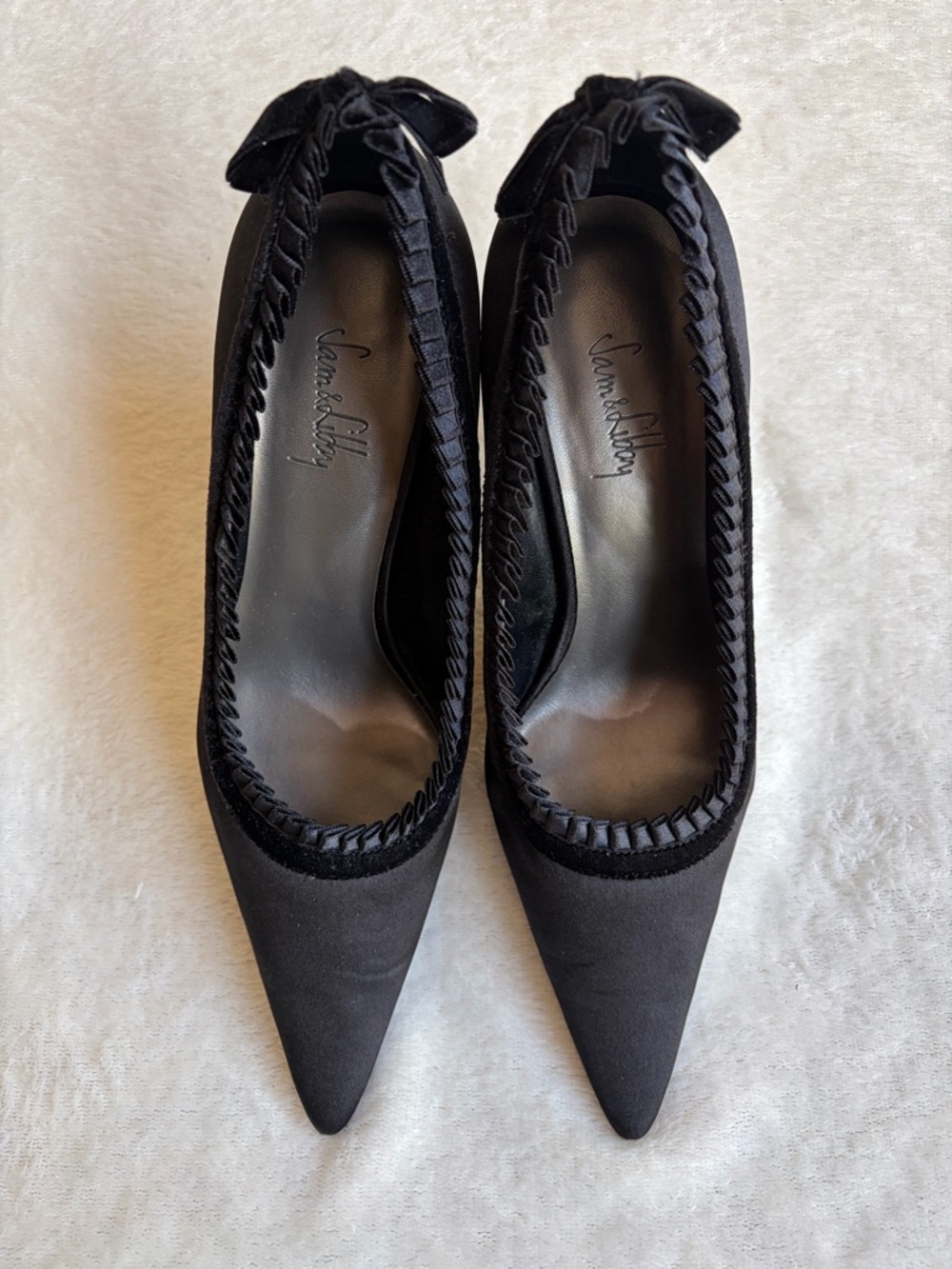 Sam & Libby Black Satin Fabric with Ruffle Trim &  Velvet Accent Pumps Size 8.5M